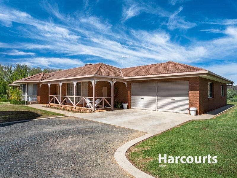 352 Great Alpine Road