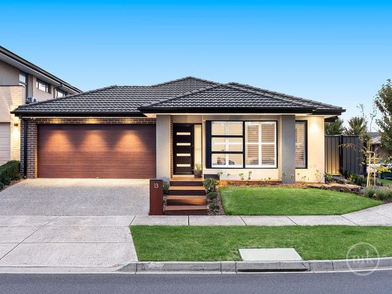 13 Lockhart Street