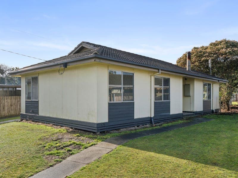 7 Nowra Court, Simpson