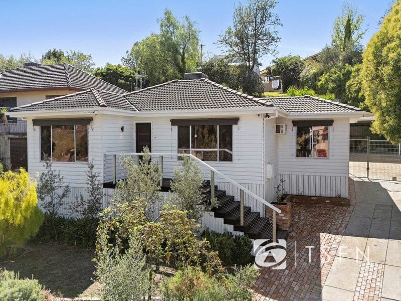 66 Maple Street, Golden Square