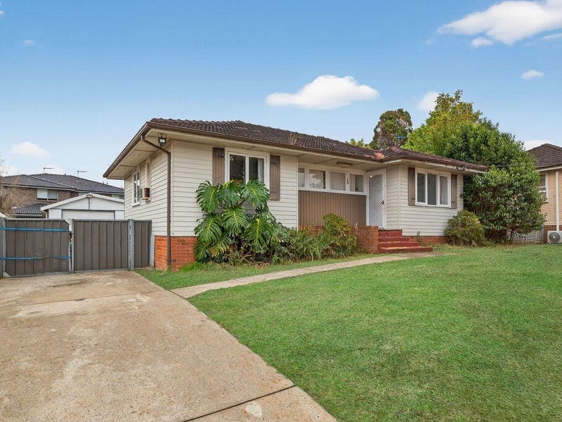 60 Heckenberg Avenue, Busby