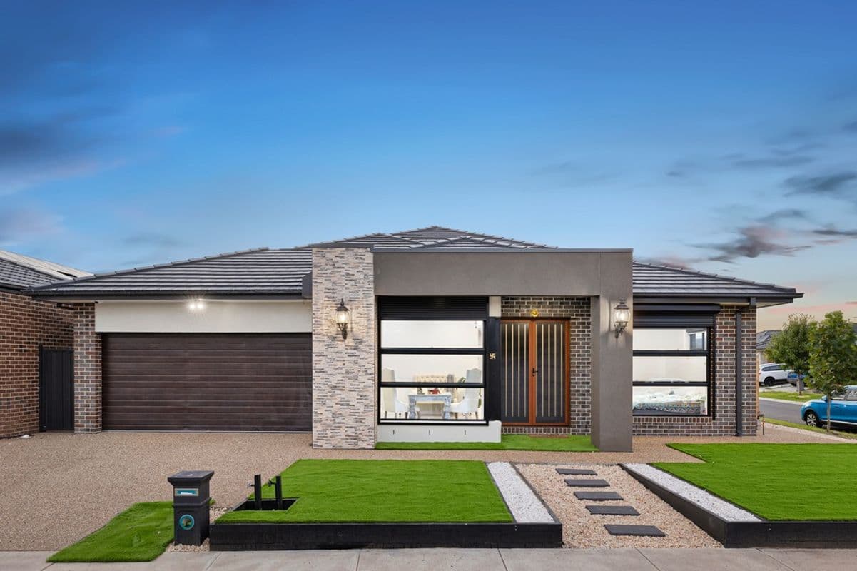 15 SEDGE STREET