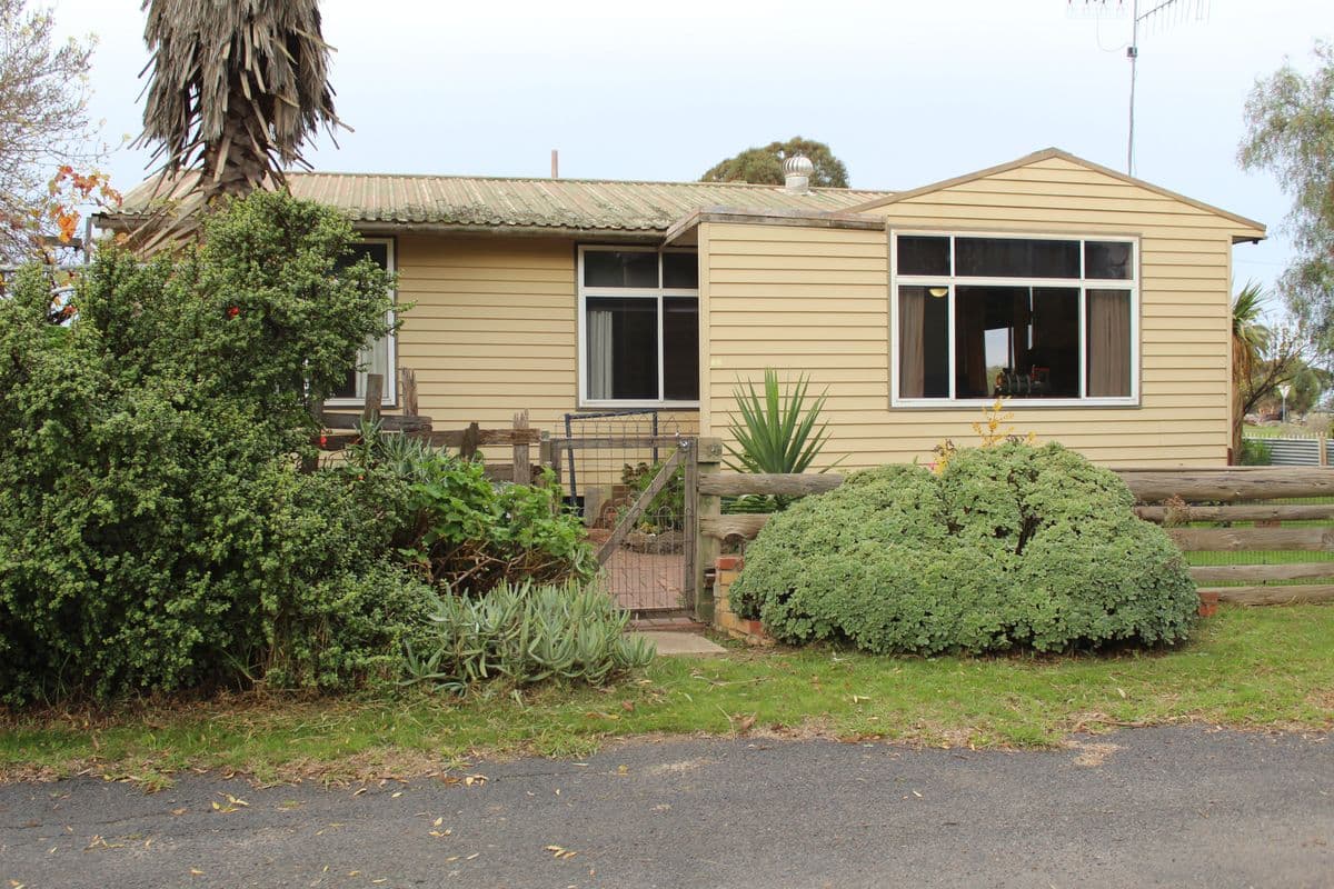 14 ELIZABETH STREET