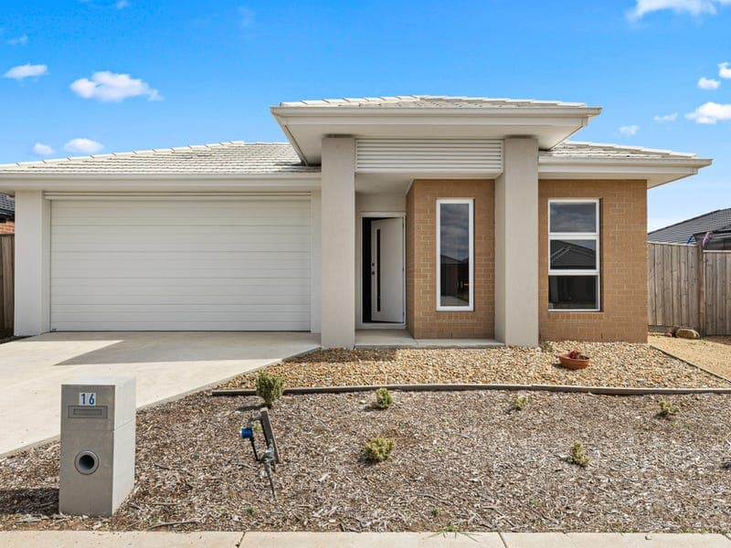 16 Grassy Street, Winter Valley