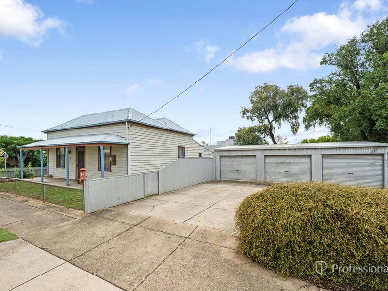24 INKERMAN STREET