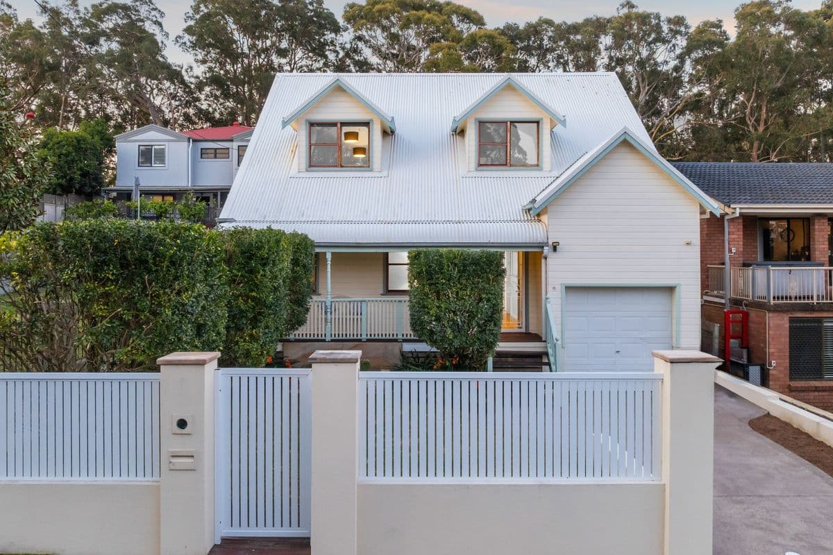 4 HULL AVENUE