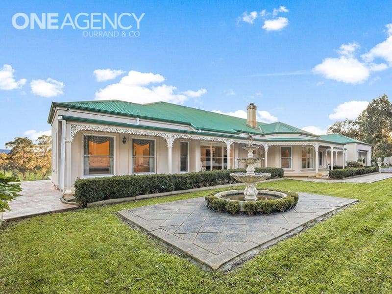 25 Adam View Court