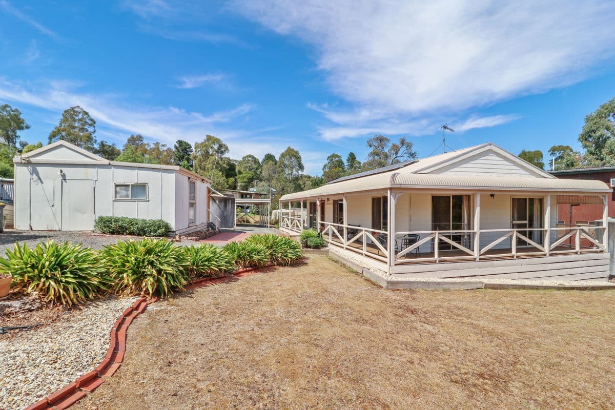 11 Village Way