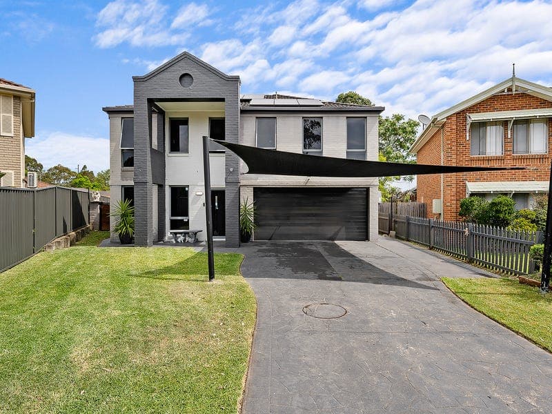 9 Miller Crescent