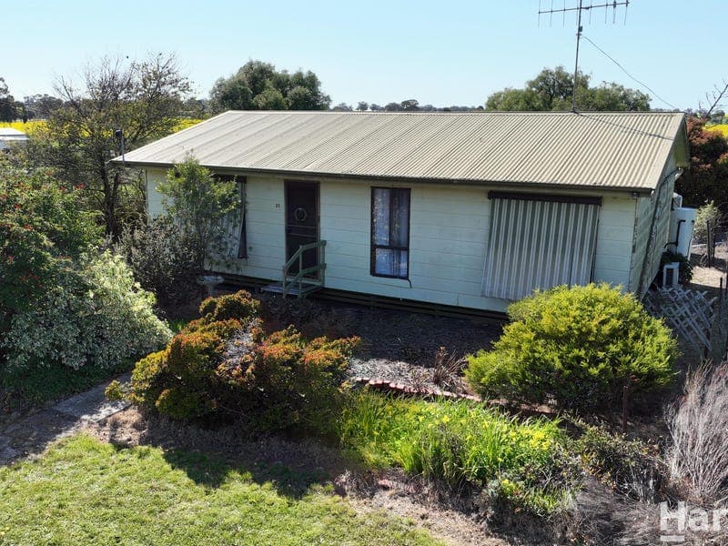 19-23 Compston Street, Goroke