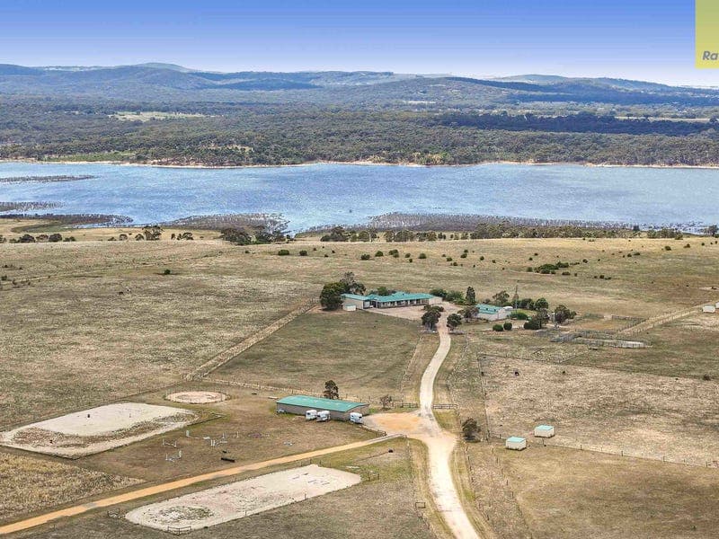 814 Diggers Rest-coimadai Road