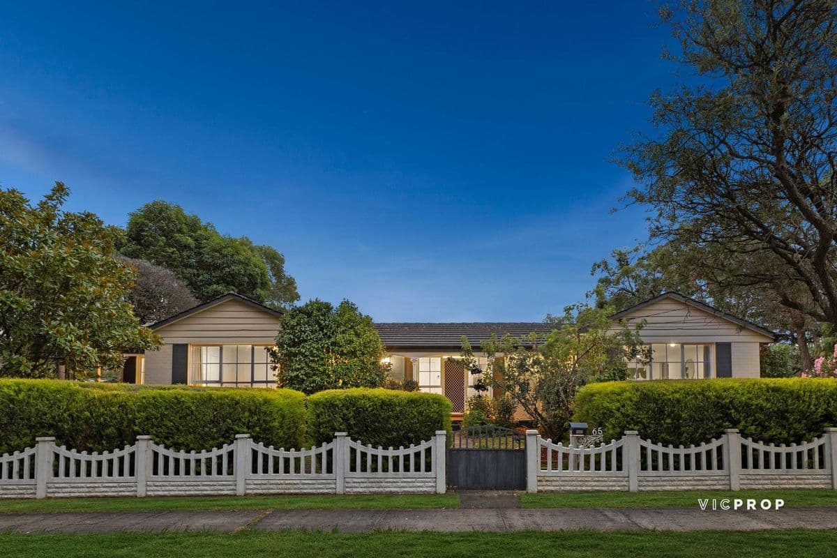 65 Greenaway Drive