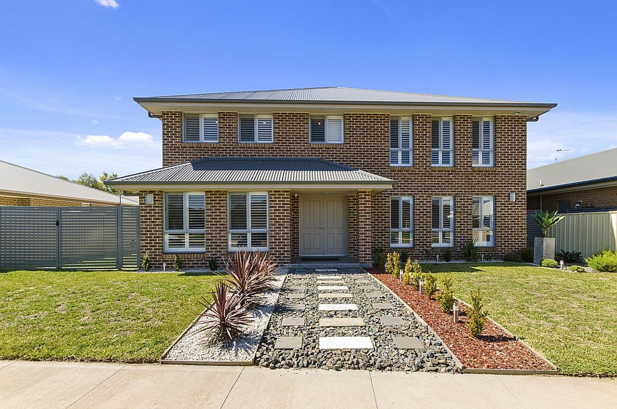 15 Mimosa Place