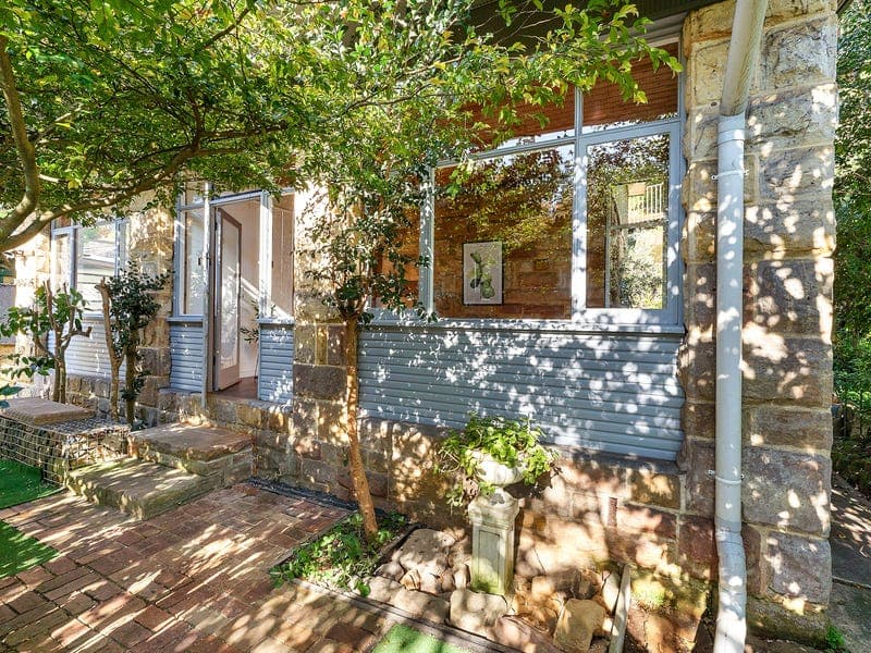 6 River Avenue, Chatswood West