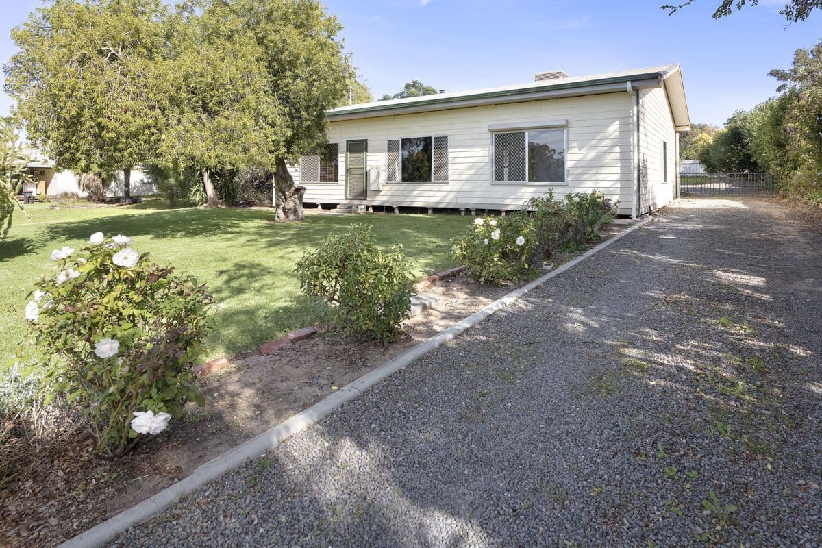 119 Stradbroke Avenue