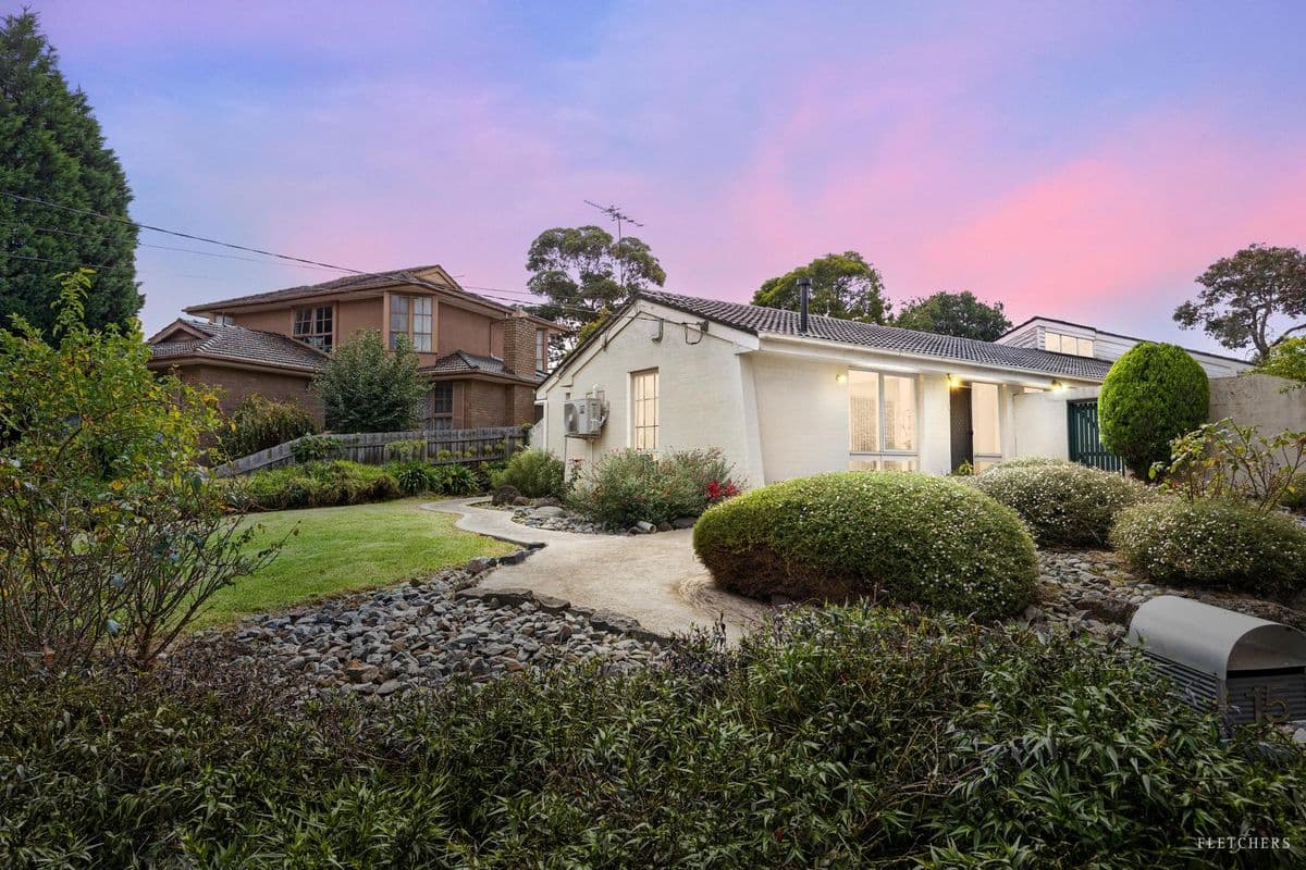 15 GLENORA DRIVE