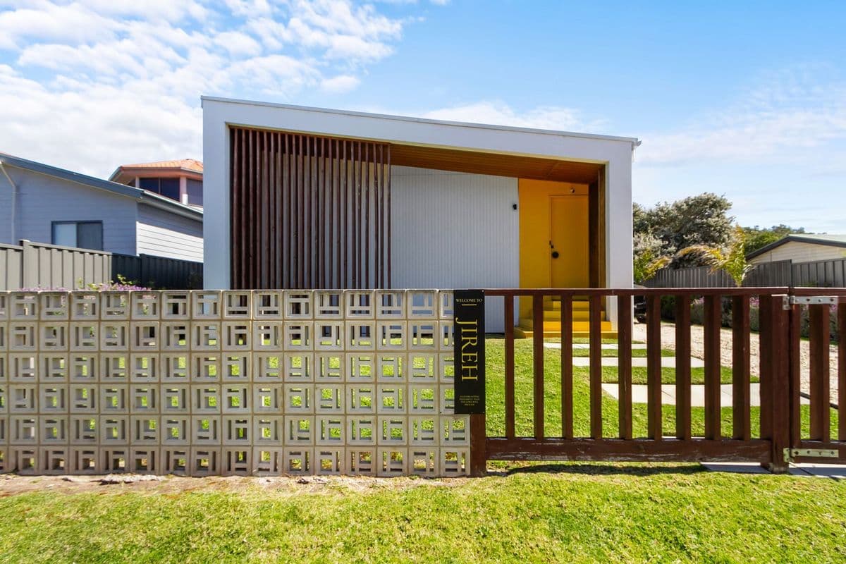 7 Spindrift Avenue