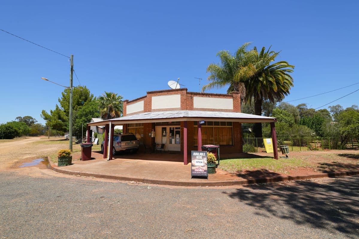 25 Bena Street