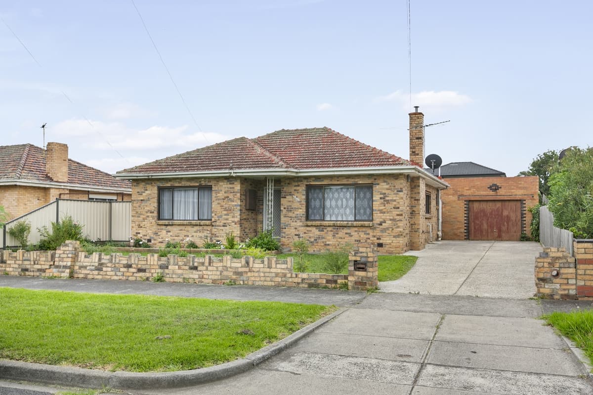 22 MERRILANDS ROAD