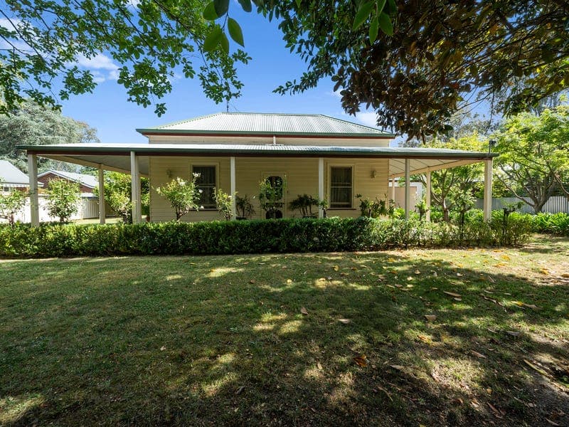 27 Church Street, Whorouly