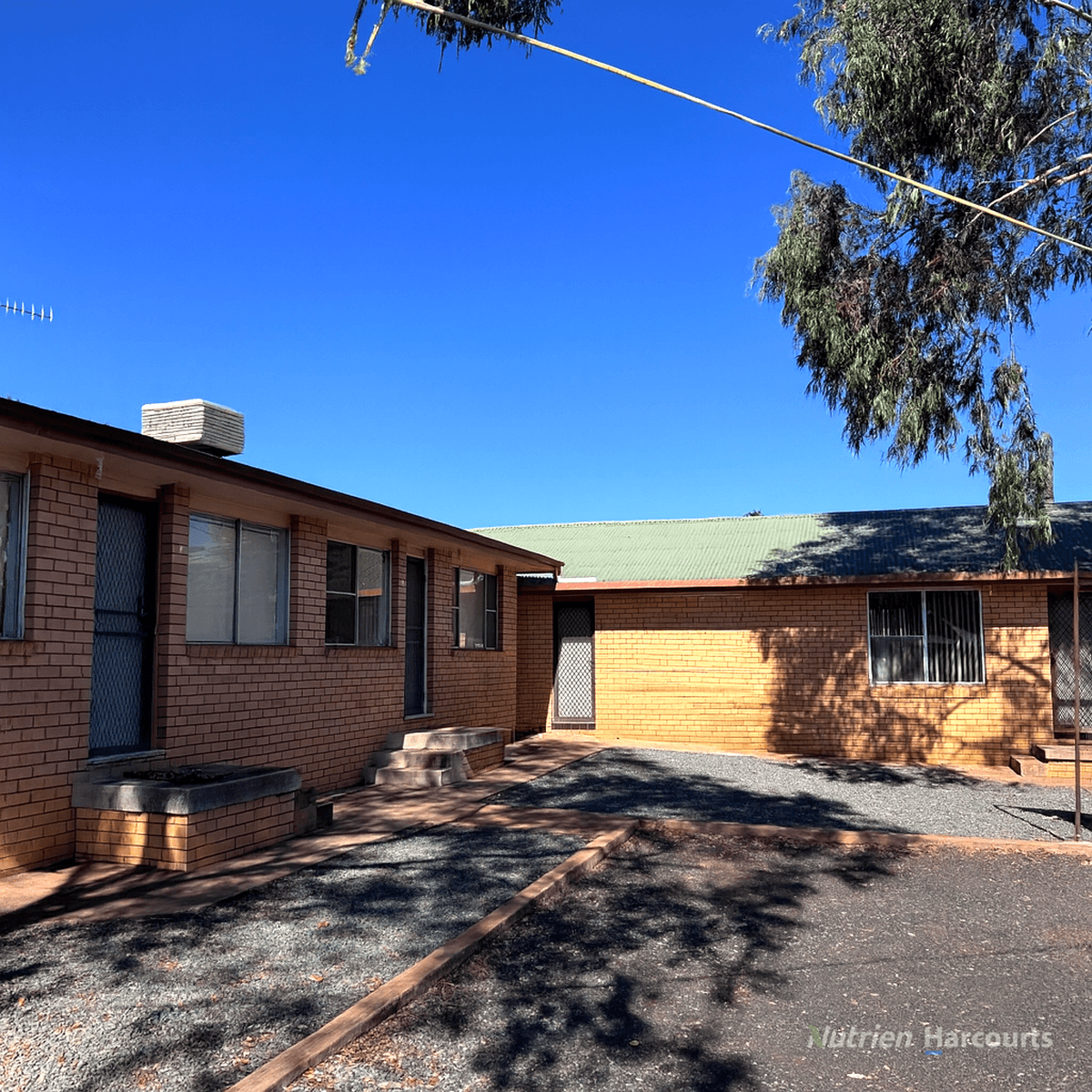 37 Becker Street