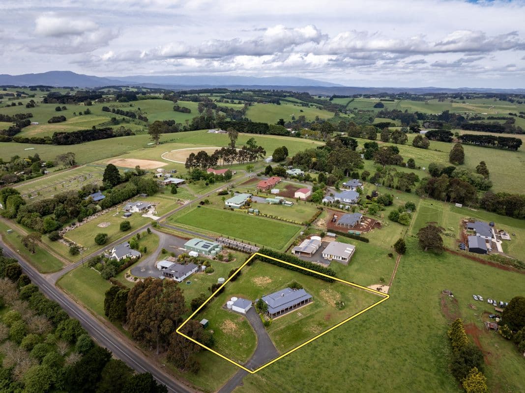 2586 MAIN NEERIM ROAD