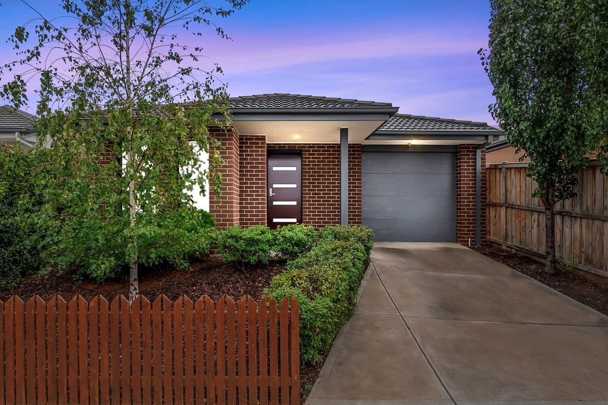 16 BARBRA DRIVE