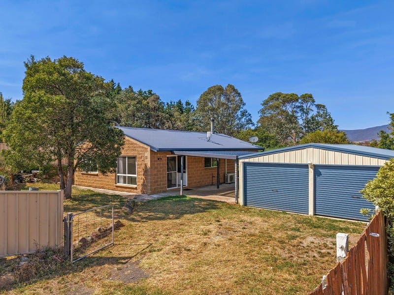 21 LOFTUS STREET