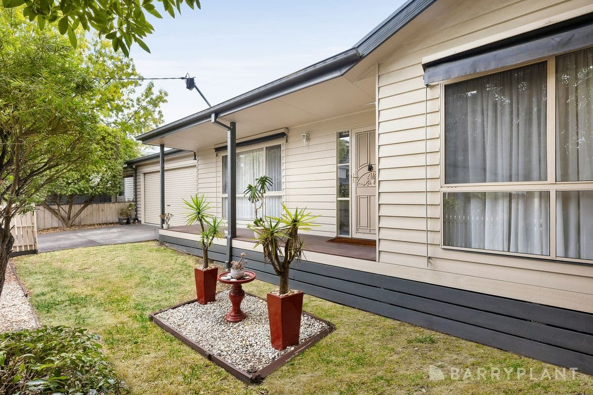 1A TENNYSON AVENUE