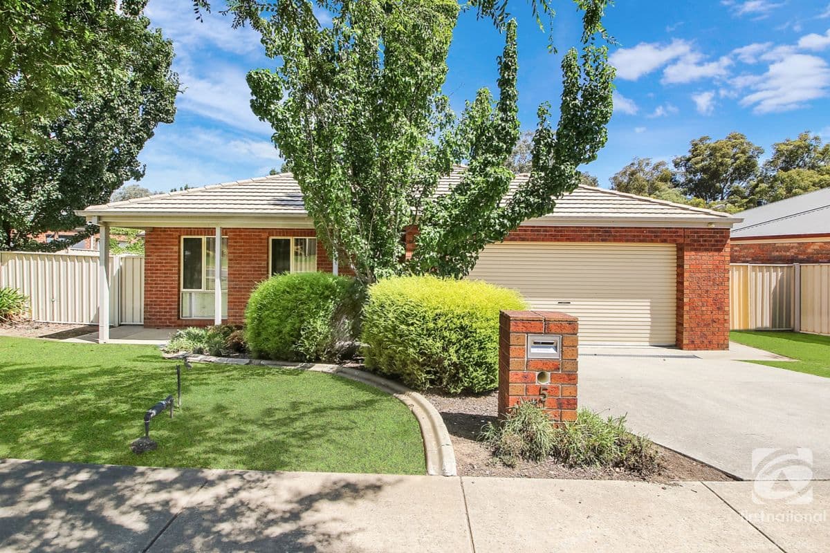 5 CORMORANT AVENUE