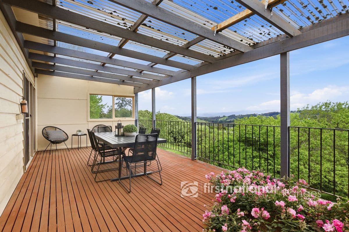 13 Henderson Hill Road