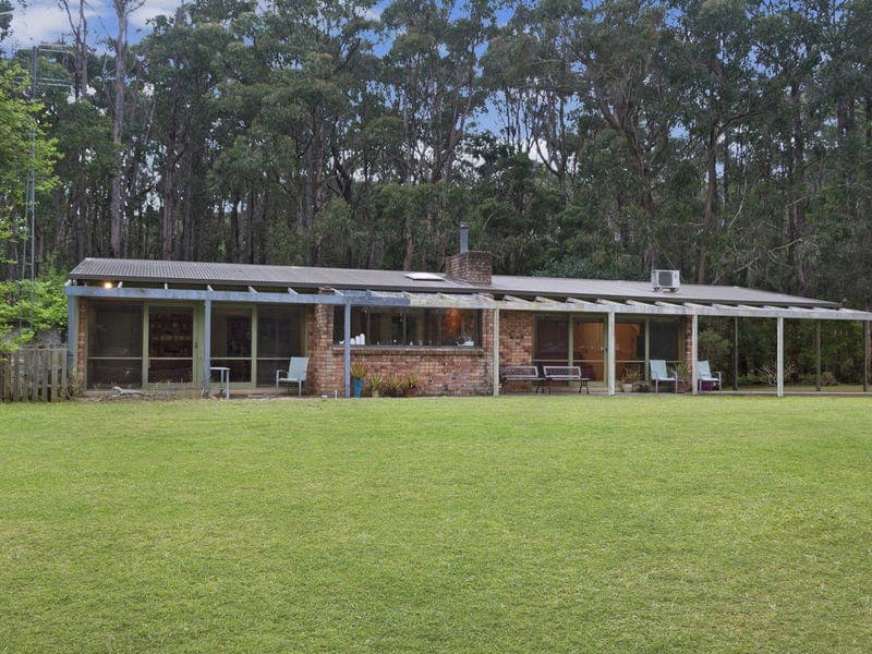2813 Cobden-Warrnambool Road, Naringal East