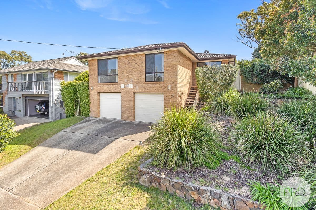 39 Hanson Avenue