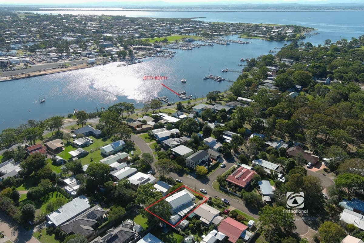 26 CURRAWONG CLOSE