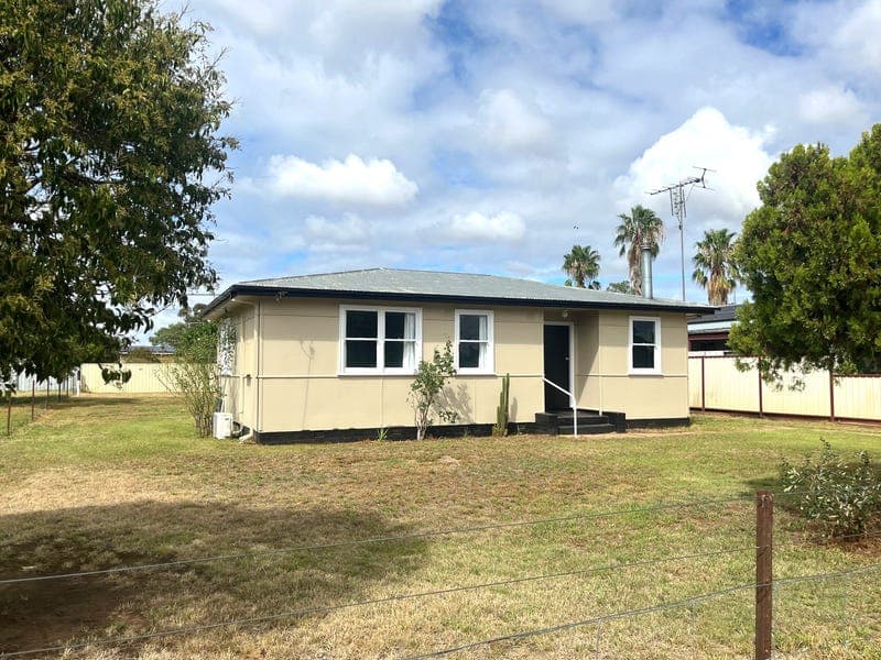 8 Queen Street, Baradine