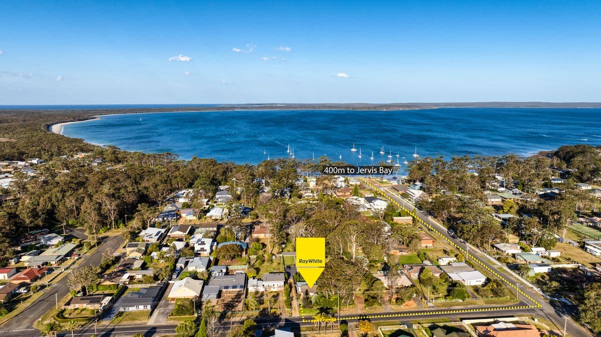 32 Lackersteen Street