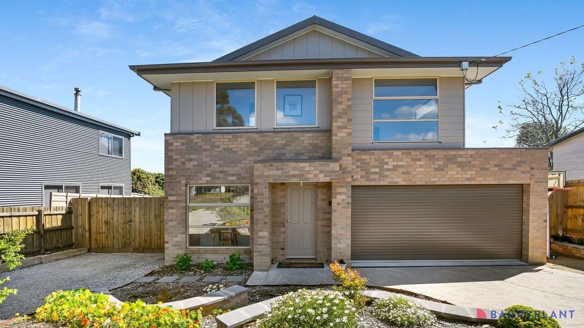 28 Semaphore Street