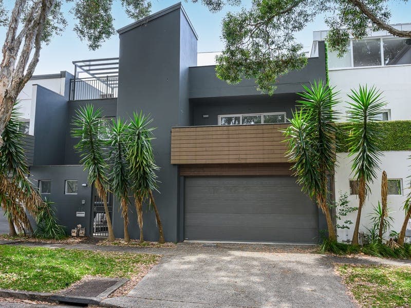 12 Ivy Street, Botany