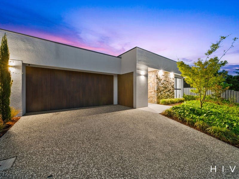 16 Rawson Street