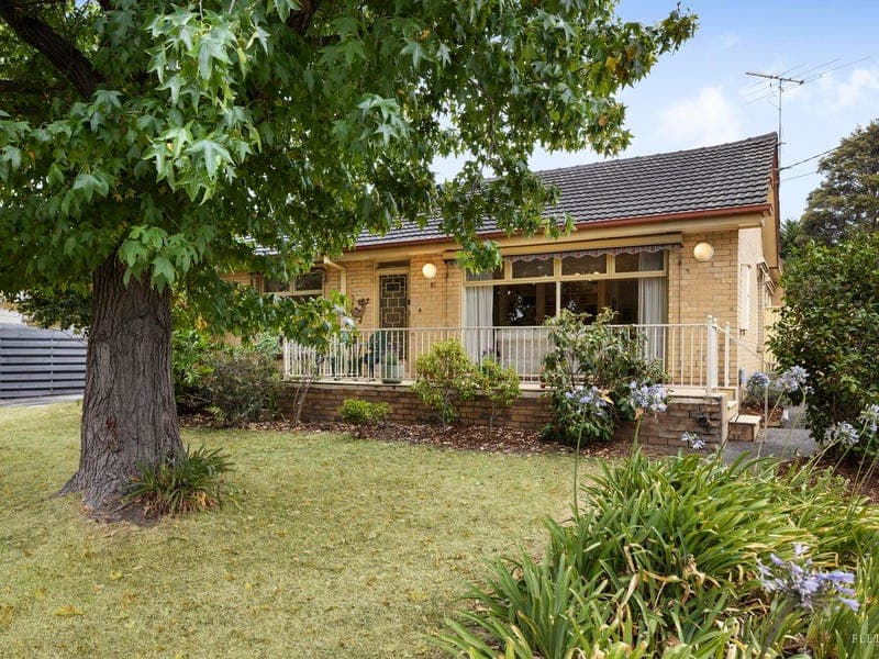 81 BOX HILL CRESCENT