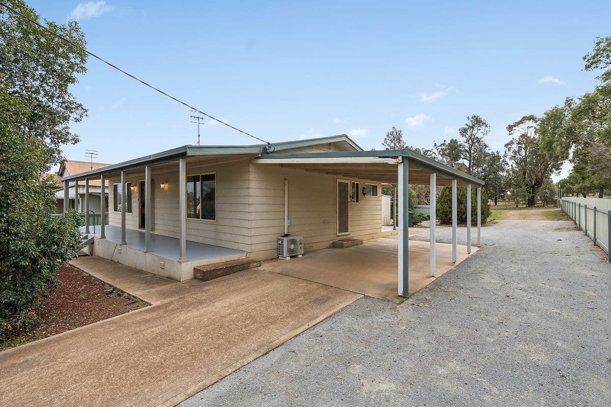 38 BYGOO STREET