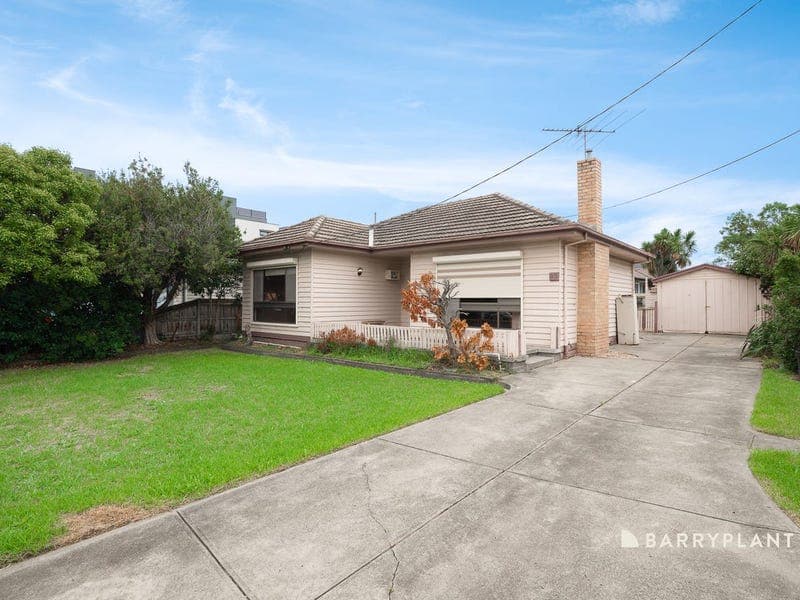 85 West Street, Hadfield