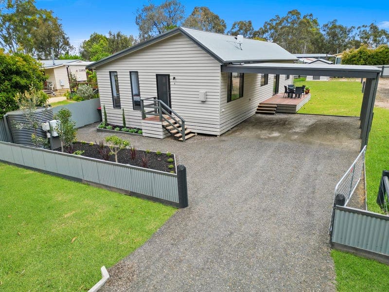 4 Tamboritha Terrace, Coongulla