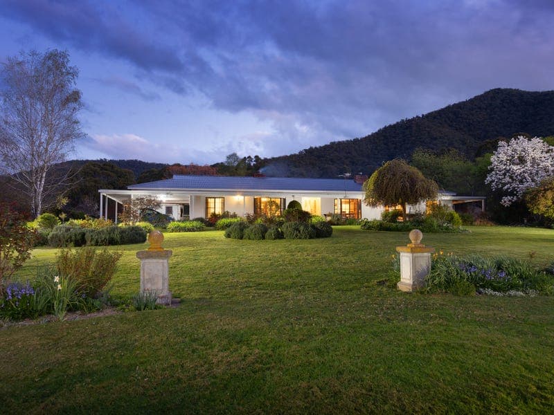 5598 Omeo Highway