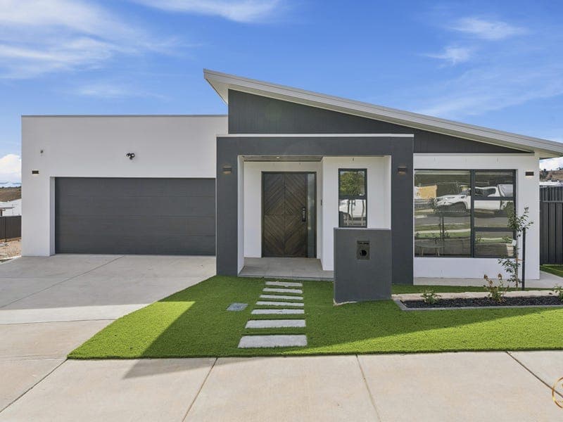 16 PURCELL STREET