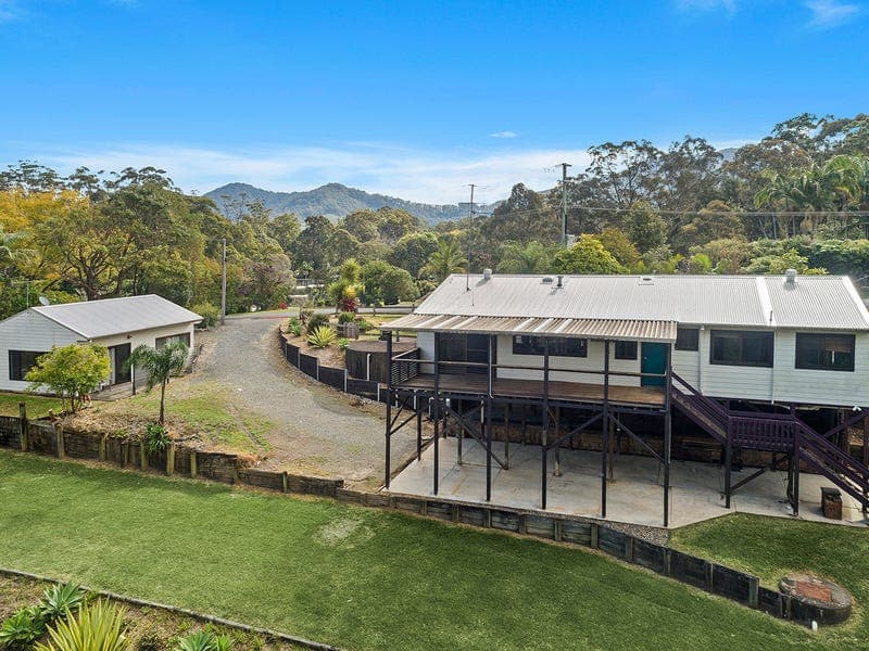 6 Plunkett Crescent, Boambee