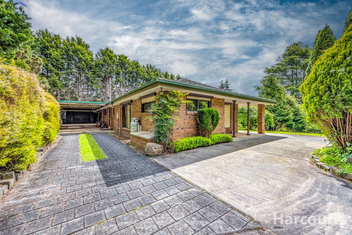 52 Lawrences Road