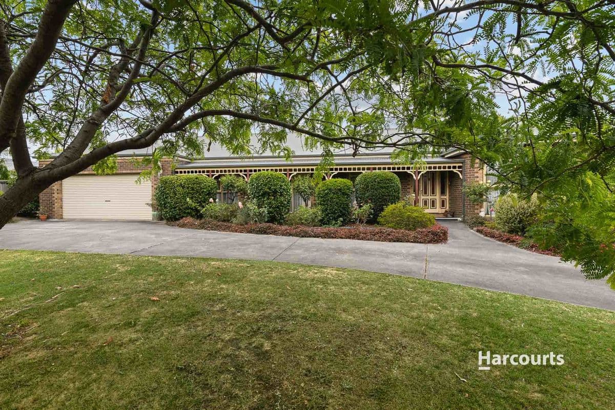 37 WINDSOR DRIVE