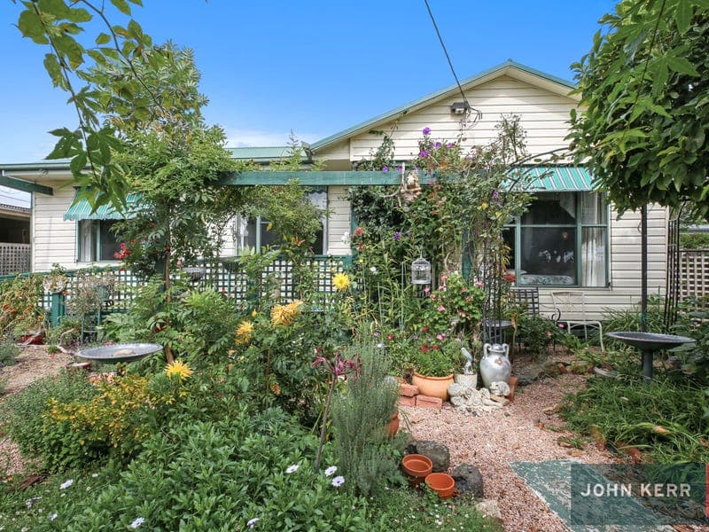 27 Phillip Street, Moe