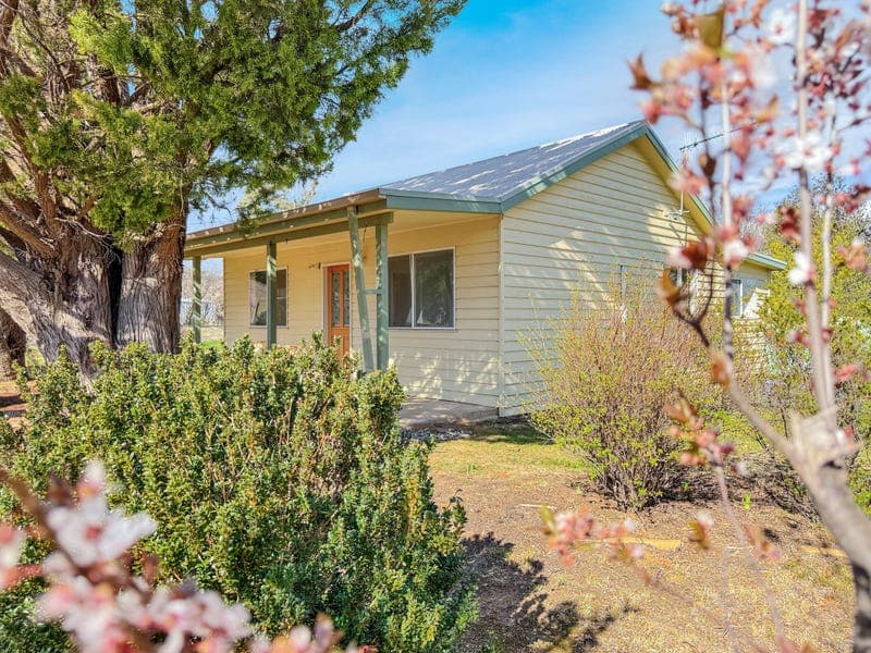 4 ANEMBO STREET